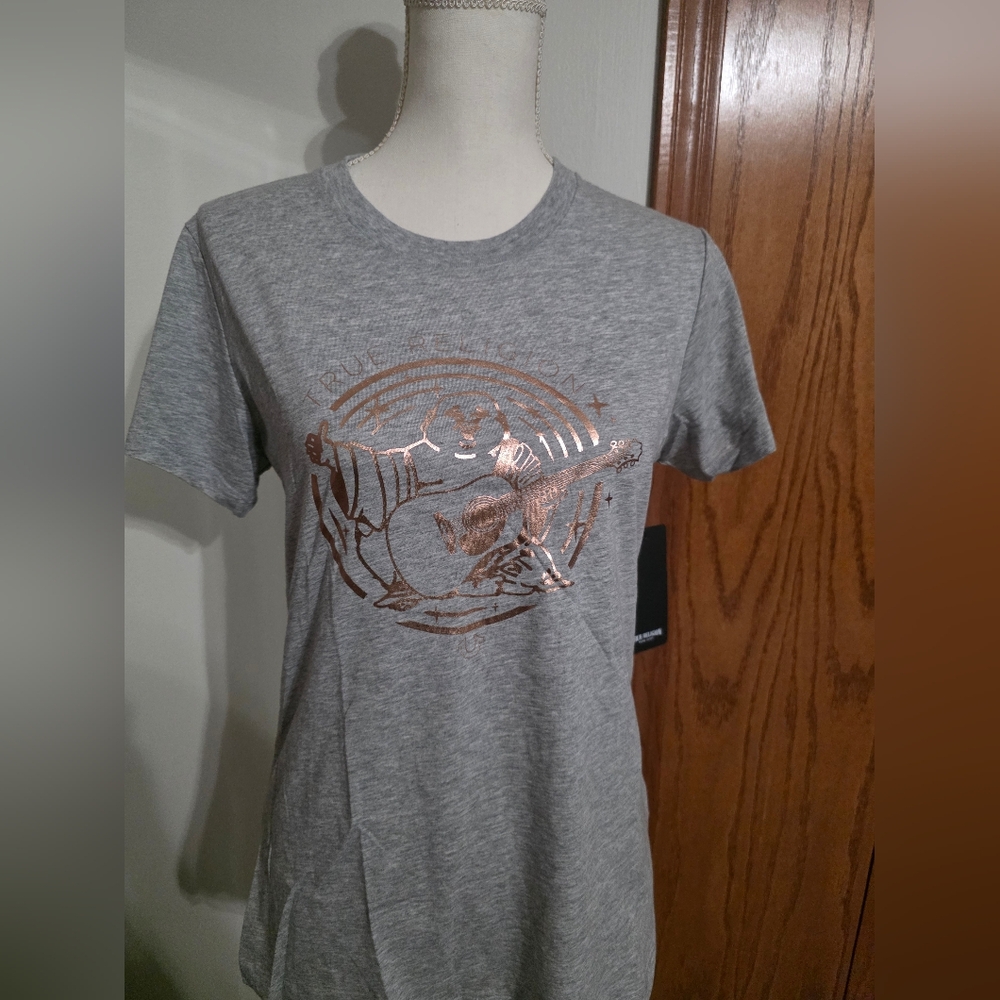 NWT- True Religion Gray Graphic T-Shirt, Size Large